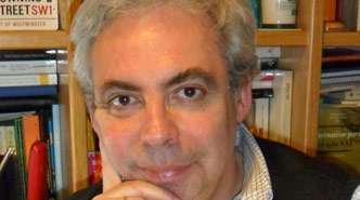 El profesor universitario Antonio Moreno Juste (Foto TA)