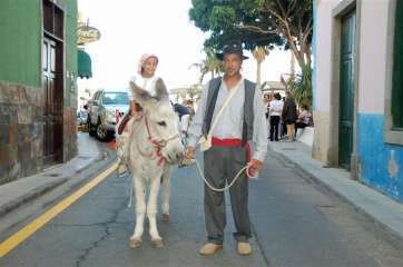 Imagen de archivo de la última romería celebrada en el barrio en 2012 (Foto TA)