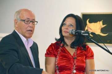 El artista, en el acto inaugural de la muestra (Foto Antonio Alí)