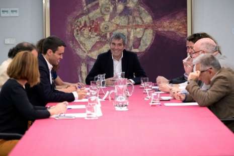 Momento de la reunión de este lunes (Foto TA)