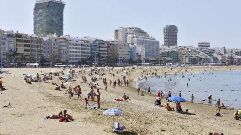 Imagen de archivo de la playa de Las Canteras (Foto Canarias7)