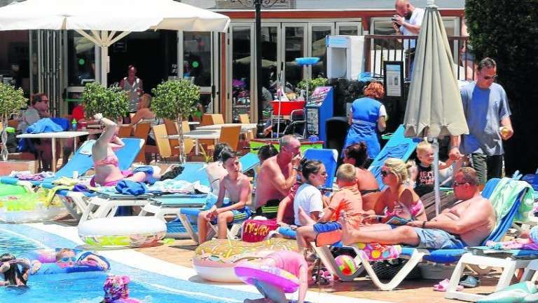 Imagen de archivo de un complejo turístico en el sur grancanario (Foto Canarias7)