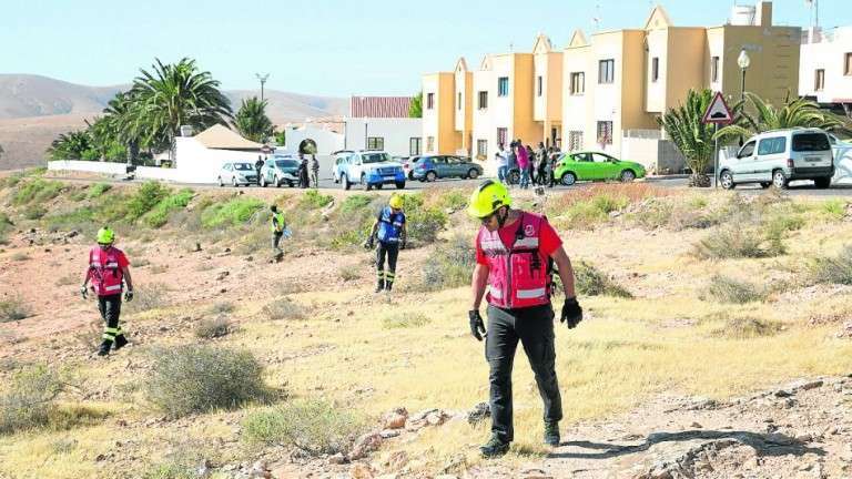 Ayer martes se llevó a cabo una batida en busca del arma con la que el asesino mató a la joven Vanesa Santana (Foto Acfi Press)