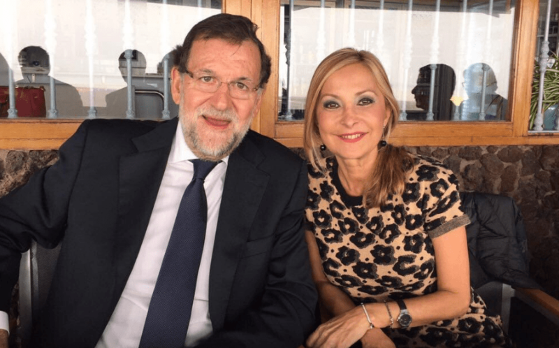 María Australia Navarro, junto a Mariano Rajoy en una visita a Telde (Foto TA)
