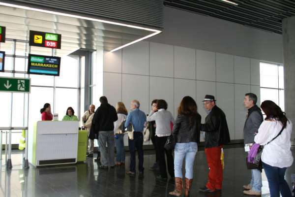 Pasajeros en el Aeropuerto de Gran Canaria (Foto TA)