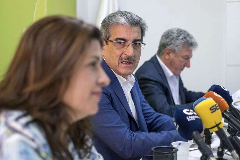 Román Rodríguez y Carmen Hernández, en una rueda de prensa (Foto TA)