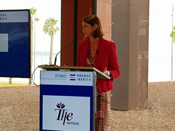 La ministra Reyes Maroto, durante su intervención en el foro (Foto TA)