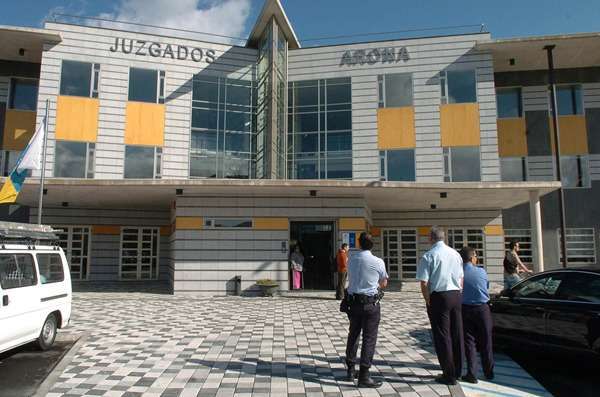 Imagen de archivo de los juzgados de Arona (Foto TA)