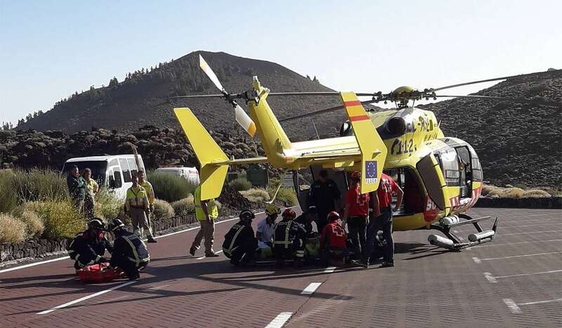 Un cazador resulta herido al caer por un barranquillo en Las Cañadas del Teide (Foto Cruz Roja de Tenerife)