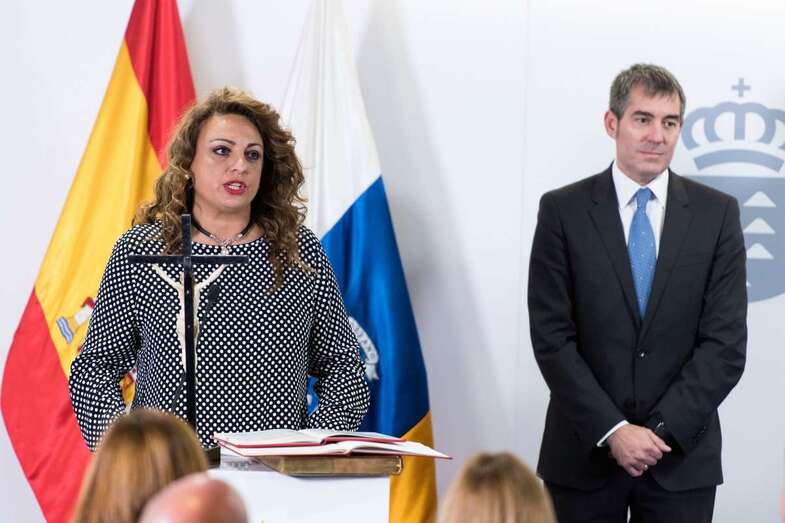 Cristina Valido, en una imagen de archivo junto al presidente Fernando Clavijo (Foto TA)