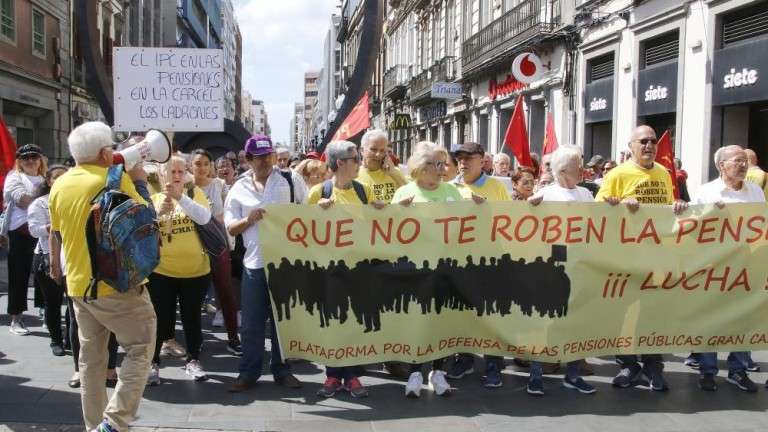 Imagen de archivo de una manifestación por la defensa de las pensiones en la capital grancanaria (Foto Canarias7)