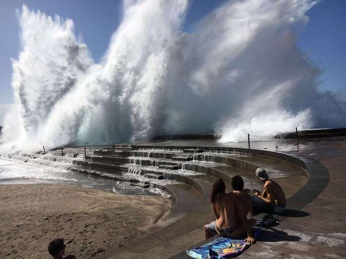 Imágenes de fuerte oleaje en Bajamar, La Laguna, Tenerife  (Foto Fran Pallero)