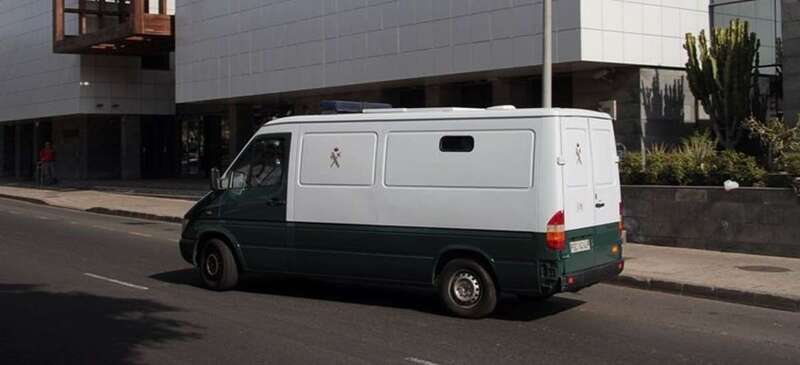 Furgón de la Guardia Civil (Foto La Voz de Lanzarote)