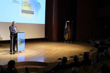 Acto institucional para realzar el nuevo Estatuto de Autonomía de Canarias (Foto Acfi Press)