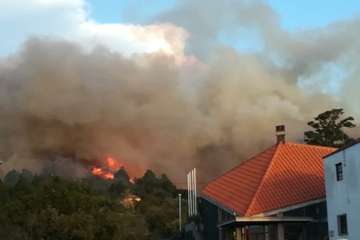  Incendio forestal incontrolado en el norte de La Palma (Foto TA) 