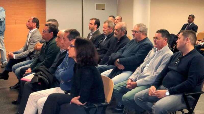 Imagen de los doce acusados (Foto Canarias7)