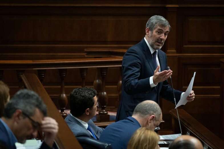 El presidente Fernando Clavijo, este martes en el Parlamento (Foto TA)