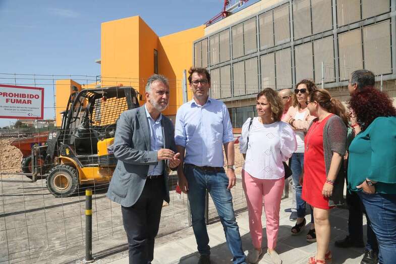 Ángel Víctor Torres estuvo este lunes en Fuerteventura (Foto TA)