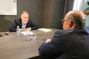 El PSOE excluye a CC y negociará un gobierno de cambio en Canarias con PP, NC, Podemos y ASG (Foto Acfi Press y TA)