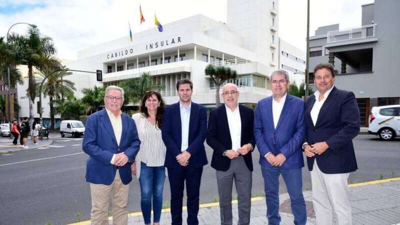Imagen de los candidatos a la presidencia del Cabildo de Gran Canaria, con Antonio Morales como vencedor (Foto Canarias7 / Arcadio Suárez)