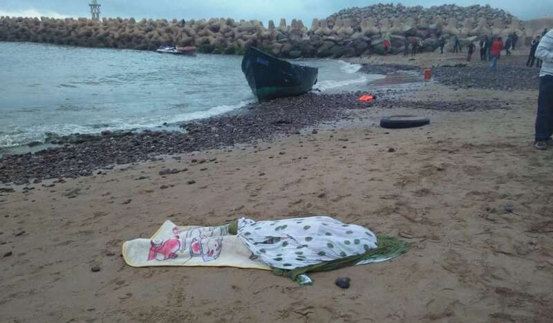 Dos mujeres y un bebé ahogados al zozobrar una patera que iba a Canarias (Foto le360.ma)