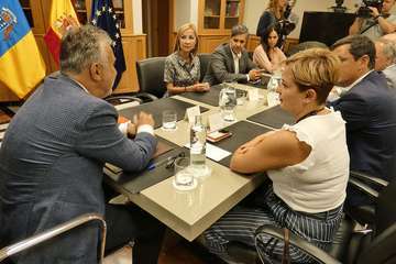 El presidente de Canarias agradece a todos los partidos el apoyo recibido durante los tres incendios (Foto TA)