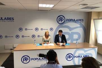 El PP de Telde arropa la elección de Australia Navarro como su presidenta en Canarias (Foto TA y TdC)
