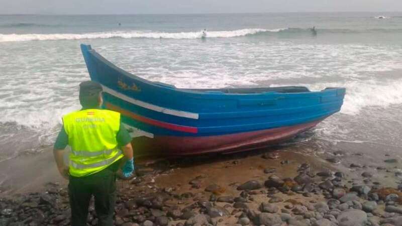 Imagen de una patera llegada a las costas canarias (Foto TA)