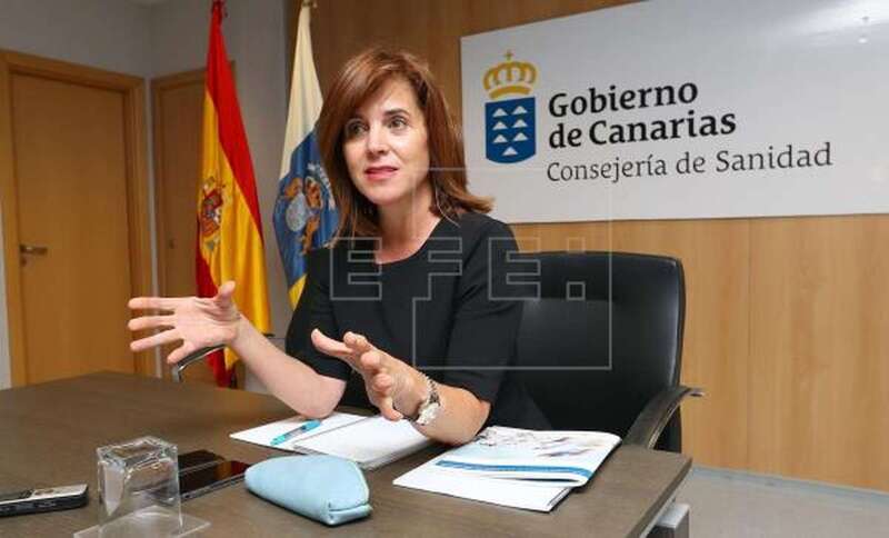 La consejera de Sanidad del Gobierno de Canarias, María Teresa Cruz (Foto Efe / Elvira Urquijo A.)