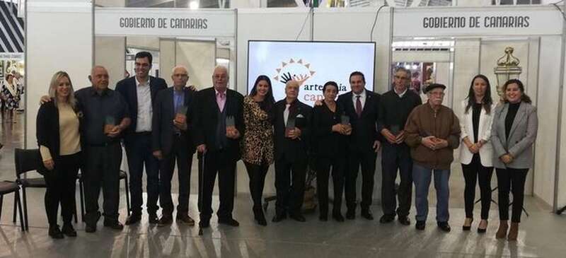 Artesanos reconocidos por el Gobierno autónomo (Foto TA)