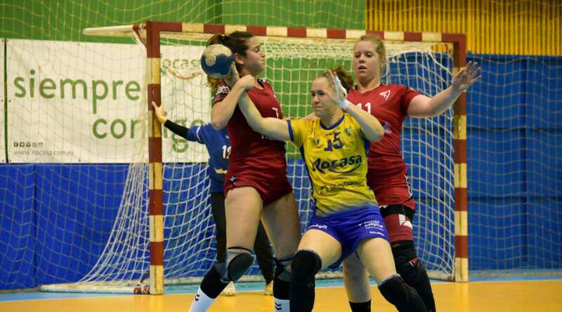Partido de balonmano femenino (Foto TA)