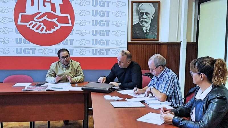 Imagen de archivo de una reunión de UGT (Foto TA)