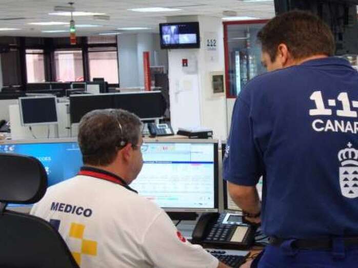 Un médico atiende una contingencia sanitaria (Foto TA)