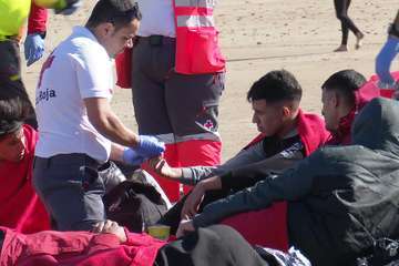 Una patera con 30 hombres, entre ellos un menor, llega a Lanzarote (Foto Acfi Press)