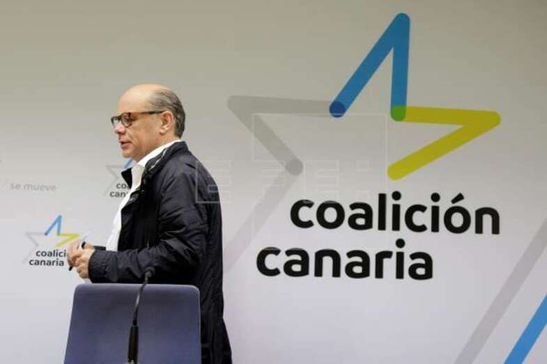 El secretario general de CC, José Miguel Barragán, ofreció este martes una rueda de prensa Foto Efe / Ramón de la Rocha)