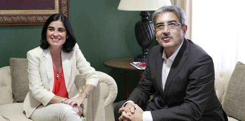 Imagen de archivo de Román Rodríguez y Carolina Darias (Foto TA)