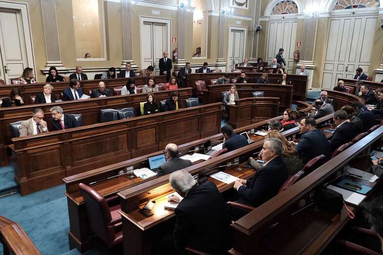 Sesión del Parlamento canario de este lunes (Foto Acfi Press)