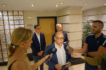 Reunión de los nacionalistas Pablo Rodríguez y Barragán con la CCE en Las Palmas de Gran Canaria  (Foto Acfi Press)