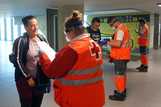 Controles de temperatura en el Aeropuerto de Gran Canaria (Foto Acfi Press)