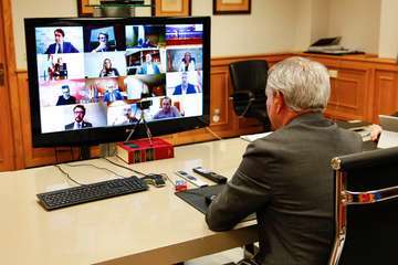 El consejero de Transportes, Sebastián Franquis, participó este martes en una videoconferencia con el ministro José Luis Ábalos (Foto Acfi Press)