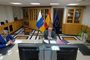  El G4 canario forma un frente común con el Ejecutivo regional para pedir un plan específico para las Islas (Foto TA)