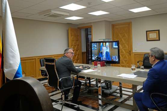  El G4 canario forma un frente común con el Ejecutivo regional para pedir un plan específico para las Islas (Foto TA)