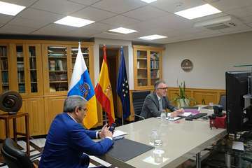  El G4 canario forma un frente común con el Ejecutivo regional para pedir un plan específico para las Islas (Foto TA)