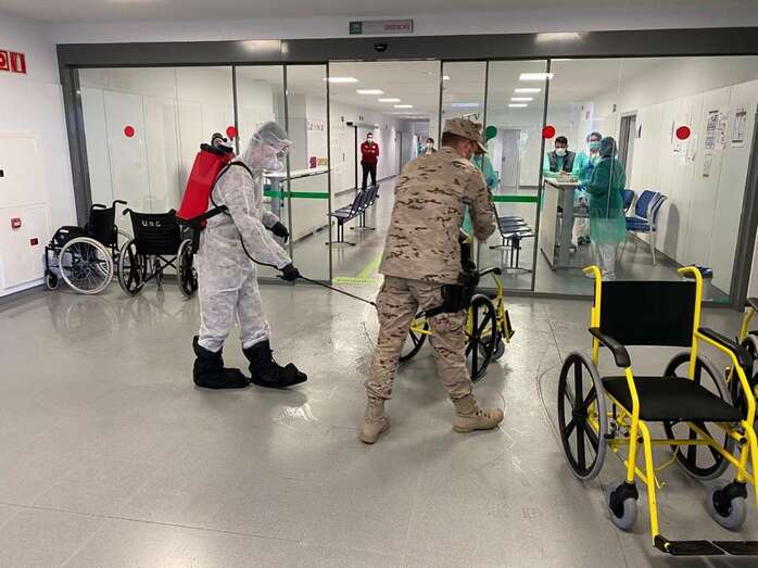 Desinfección de una instalación sanitaria (Foto TA)