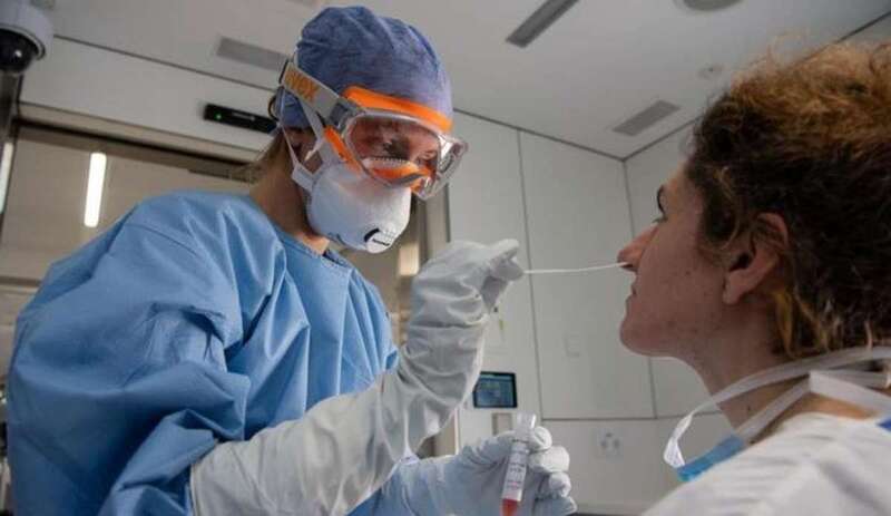 Prueba para detectar el virus (Foto TA)