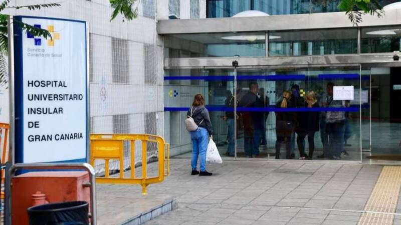 Acceso principal al Hospital Insular de Gran Canaria (Foto C7)