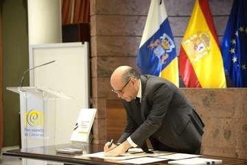 Canarias aprueba el Pacto para la Reactivación por el coronavirus con amplio apoyo político (Foto TA)