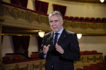 El presidente de Canarias durante el discurso (Foto Acfi Press)