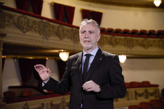 El presidente de Canarias durante el discurso (Foto Acfi Press)