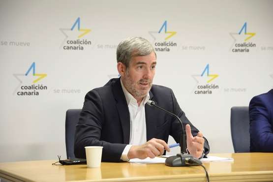 Rueda de prensa ofrecida por Clavijo y otros miembros de Coalición Canaria  (Foto Acfi Press)